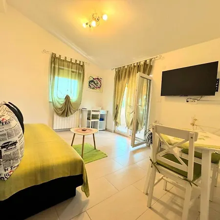 Apartman Erika Vito 2, Pula, Croatia *